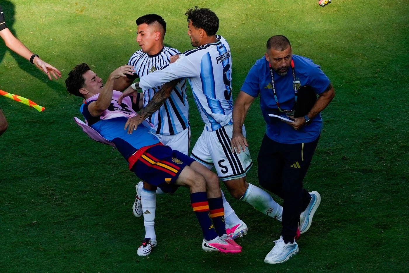 Buntut Kericuhan Laga Final Piala Dunia 2026: FIFA Buka Penyidikan Resmi, Sejumlah Bintang Argentina Terancam Sanksi Berat!
