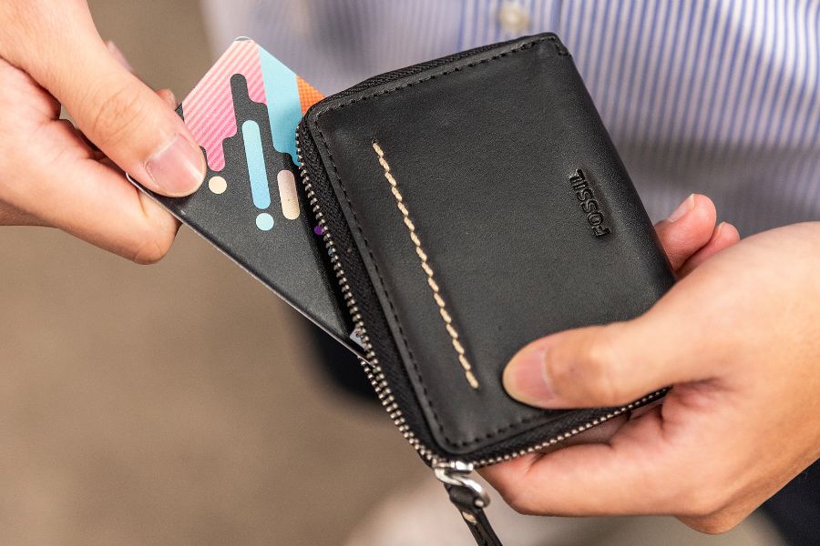 7 Kebiasaan Sepele yang Diam-Diam Bikin Dompet Cepat Kosong