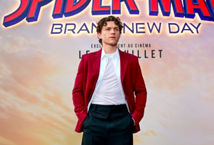 Profil Tom Holland, Perjalanan Aktor Spider-Man dari Panggung Musikal hingga Jadi Bintang Hollywood