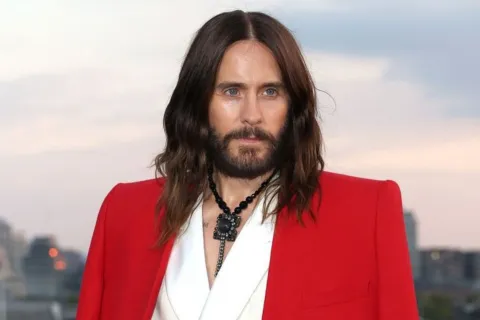 Dituduh Lecehkan 10 Perempuan dan Remaja, Jared Leto Tersandung Skandal Seksual dalam Dokumenter BBC