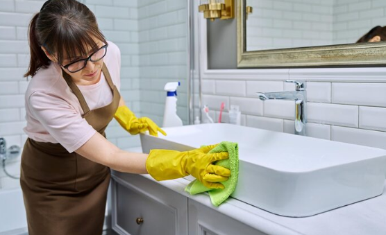Simak! Tips Membersihkan Kamar Mandi agar Tetap Bersih dan Tidak Bau