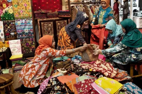 Mau Perkuat Ekonomi Nasional? Beri Kepastian Usaha kepada Sektor UMKM