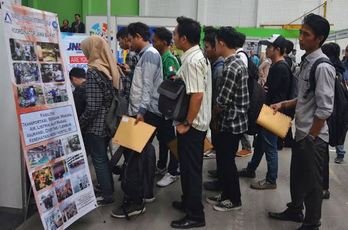 Meningkatkan Kebutuhan Pekerjaan, Pemerintah Harus Tarik Investor Di Industri Padat Karya