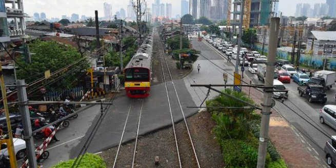 Siswi SMA Tewas Tertabrak KRL Jurangmangu, Muncul Dugaan Upaya Bunuh Diri