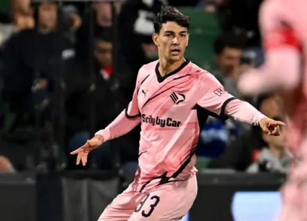 Federico Barba Debut Bersama Palermo, Instagram Klub Dibanjiri Komentar Bobotoh