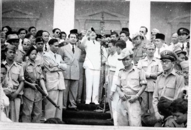 17 Tokoh Kemerdekaan Indonesia yang Berjasa Besar Selain Soekarno dan Hatta: Dari Sayuti Melik, Fatmawati, hingga Laksamana Maeda