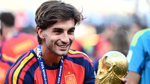 PSG Sepakat Datangkan Ferran Torres dari Barcelona dengan Harga Rp895 Miliar