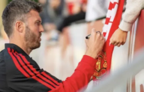 Manchester United Kalah 2-4 dari AC Milan, Michael Carrick Tetap Lihat Banyak Hal Positif