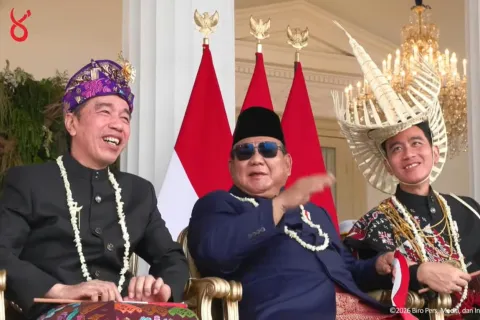 Potret Serba-Serbi HUT ke-81 RI di Istana Merdeka: Prabowo Diapit Jokowi-Gibran Hingga Kehadiran Dewi Soekarno