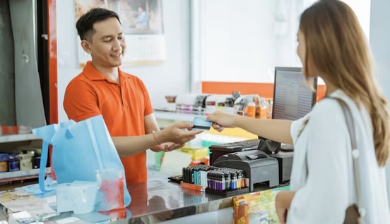 Kenapa Toko Serba Ada Sering Menaruh Barang Murah di Dekat Kasir?