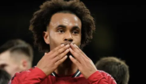 Joshua Zirkzee Diincar Aston Villa, Manchester United Siap Lepas?