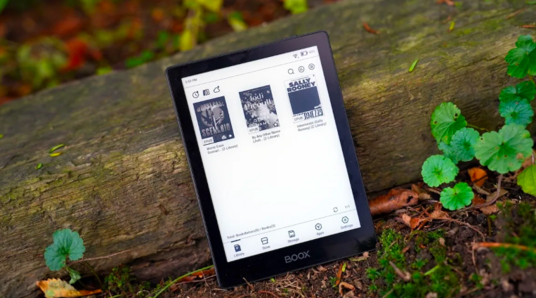 3 E-Reader Pilihan untuk Baca Buku Lebih Praktis, Nyaman, dan Nggak Bikin Tas Berat