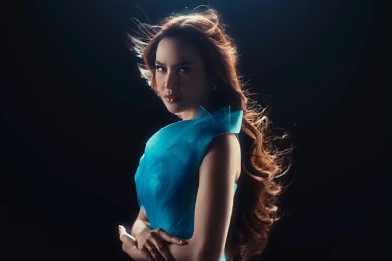 Lirik dan Makna Lagu Percuma - Mahalini: Kisah Hubungan yang Sia-Sia dalam Balutan Orkestra Megah