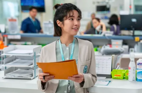 Ha Young Resmi Tinggalkan 'The Trauma Code: Heroes on Call', Ada Apa?