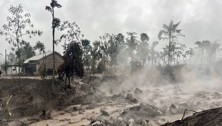 Apakah Lahar Dingin Itu Dingin? Simak Penjelasan Ilmiah, Karakteristik, dan Bahaya Sekundernya