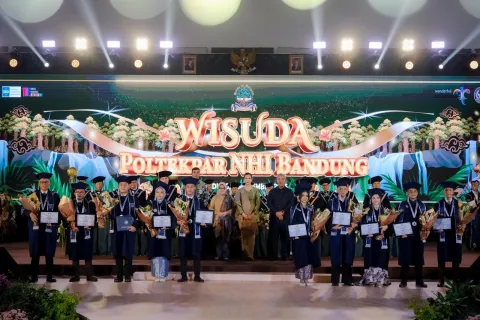 Lulusan Poltekpar NHI Bandung Diminta Jadi Generasi Pariwisata Yang Kritis dan Berintegritas