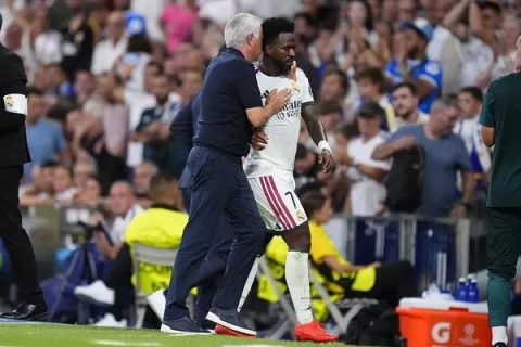 Menang Dramatis atas Inter Milan, Mourinho Pasang Badan untuk Vinicius yang Dicemooh Suporter