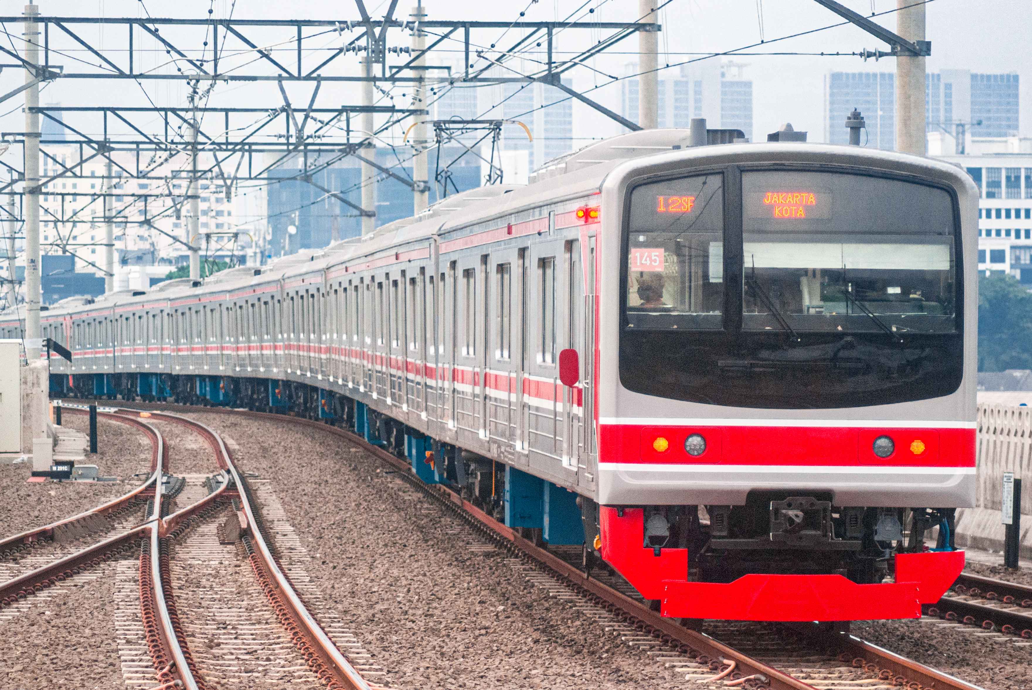 Penumpang Lansia BAB di KRL hingga Viral, Ini Penjelasan KAI Commuter