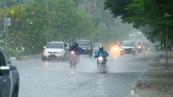 Hujan Guyur Riau, Karhutla Mereda dan Kualitas Udara Pekanbaru Membaik