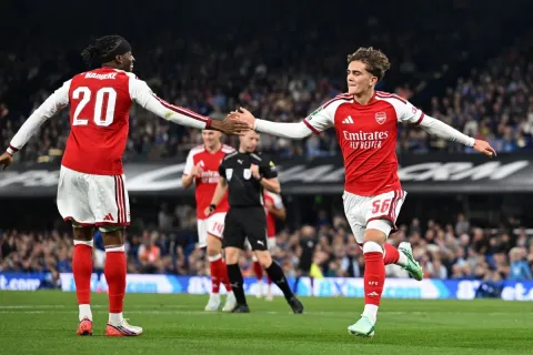 Prediksi Arsenal vs Brighton: The Gunners Bidik Kemenangan Kelima di Liga Inggris
