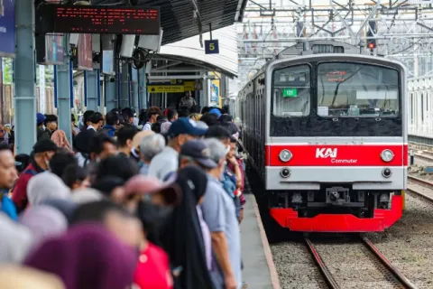 KAI Siapkan Impor 23 KRL Bekas Jepang untuk Menunggu Produksi Dalam Negeri