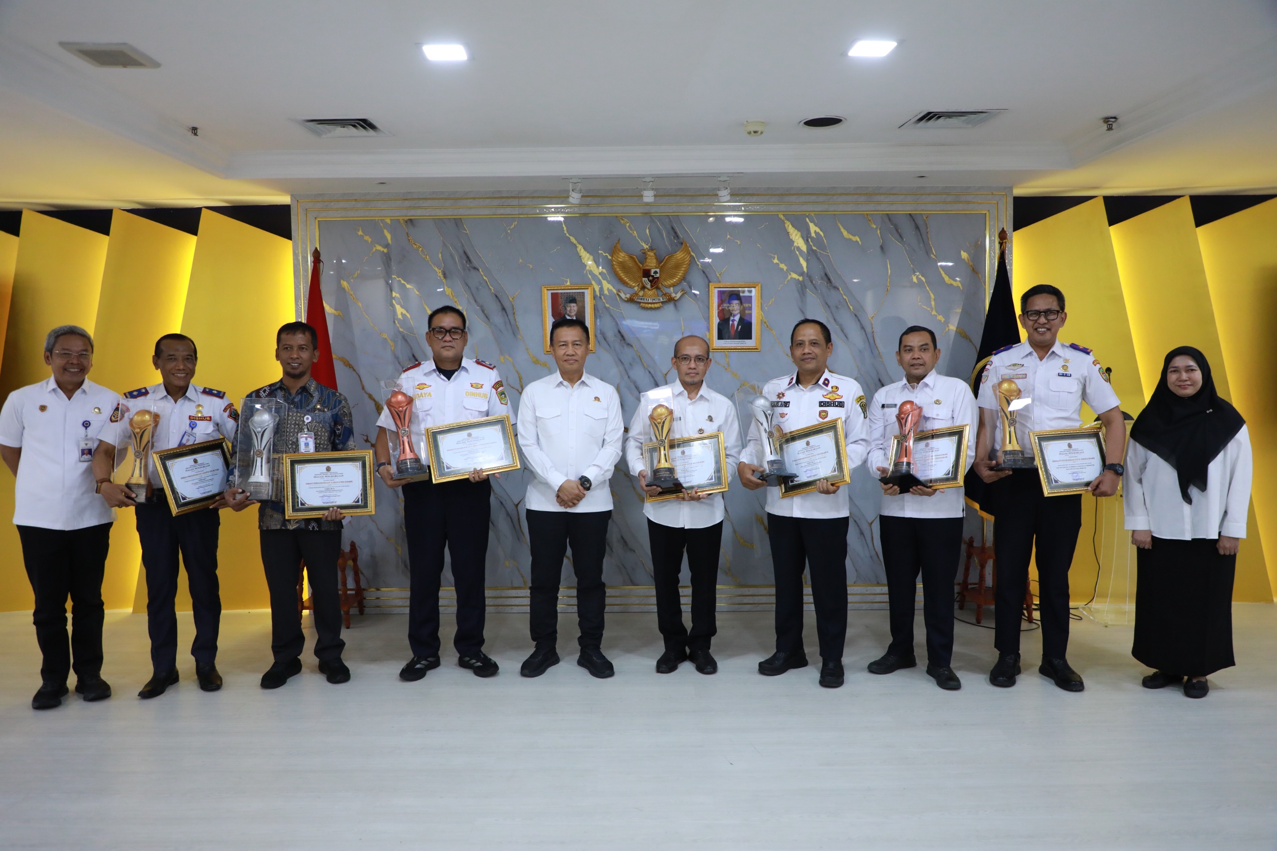 Peringati Hari Keselamatan LLAJ, Ditjen Hubdat Berikan Penghargaan Implementasi SMK PAU & UPUBKB Terbaik