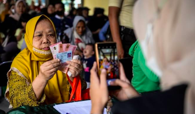 Bansos Bakal Pakai Scan Wajah? Ini Penjelasan Kemensos soal Aturan untuk Penerima