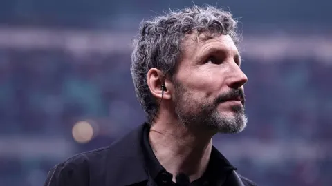 Van Bommel Tak Takut dengan Zidane saat Hadapi Prancis Nanti Malam