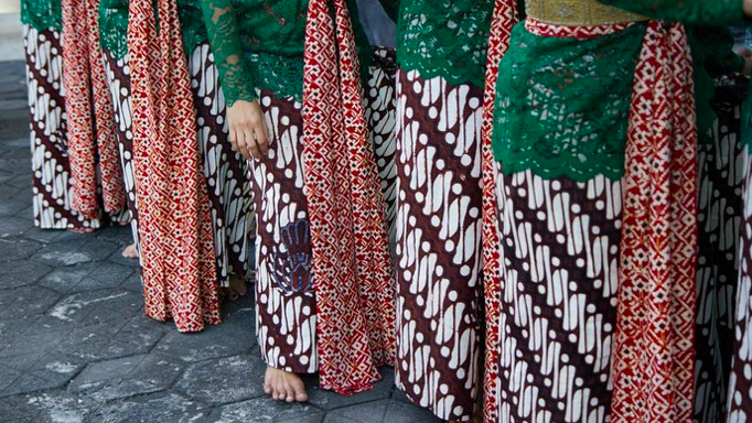 Batik Parang Rusak Disebut Pantang untuk Pengantin, Benarkah Bisa Bikin Rumah Tangga Berantakan?