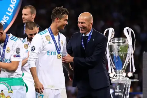 Zidane Pasang Badan untuk Ronaldo yang Tinggalkan Timnas Portugal