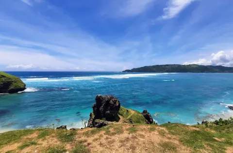 5 Tempat Wisata Dekat Sirkuit Mandalika, Ada Pantai hingga Desa Adat