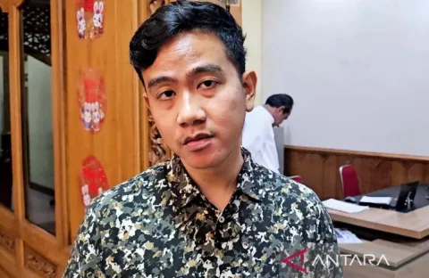 MK Tak Diskualifikasi Gibran soal Syarat Pendidikan, Nasib Wapres Kini Bergantung pada DPR dan Parpol