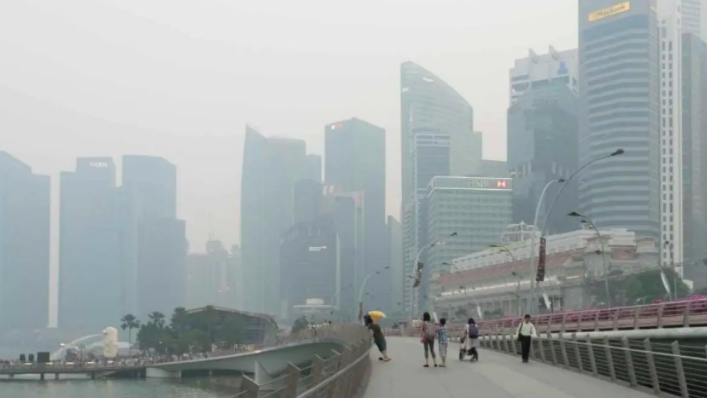 Singapura Diselimuti Asap Karhutla Indonesia, Jadi Kota Paling Berpolusi di Dunia