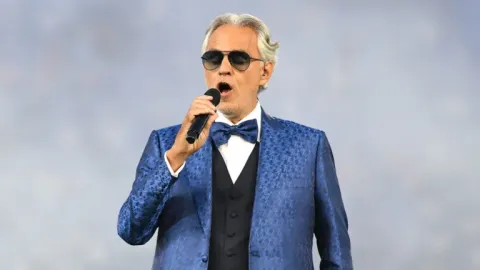 Polisi Cabut Rekomendasi Konser Andrea Bocelli di Candi Borobudur