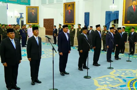 Prabowo Reshuffle Kabinet Lagi! 7 Pejabat Dilantik, Ini Daftar Lengkapnya