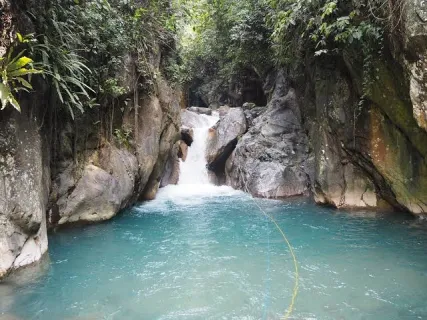 5 Rekomendasi Curug Dekat Jakarta: Cuma 2 Jam Jalan Darat!
