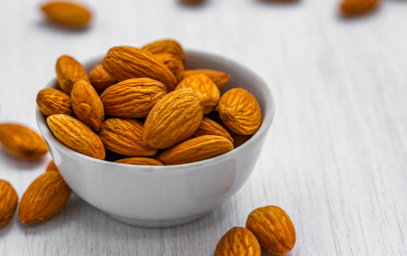 Nggak Perlu Skincare Mahal! 5 Jenis Makanan Ini Bisa Bantu Kulit Awet Muda dan Bebas Kerutan