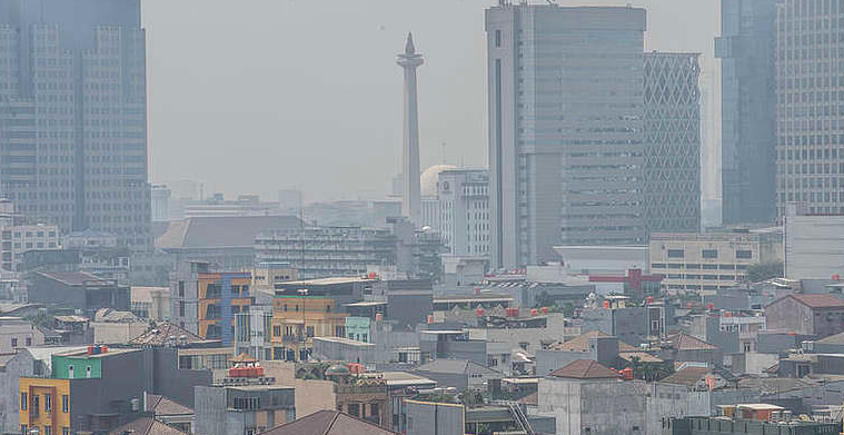 Udara Jakarta Makin Mengkhawatirkan! AQI Tembus 160, Diprediksi Memburuk Sore Ini