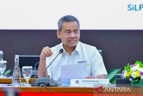 Menkeu Pastikan Gaji PNS Tak Lewat Koperasi Desa, Tetap Langsung ke Rekening