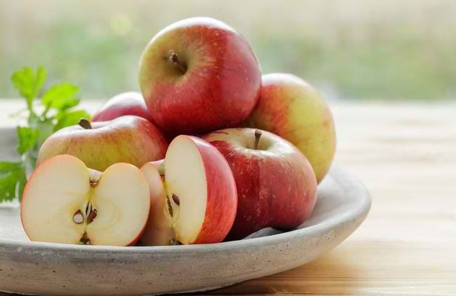 Sering Berjerawat? Kenali 5 Buah Kaya Nutrisi yang Baik untuk Kulit