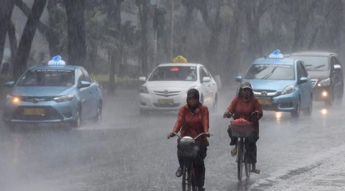BMKG Ingatkan Potensi Hujan Lebat di Jabodetabek, Cek Daftar Wilayah Terdampak