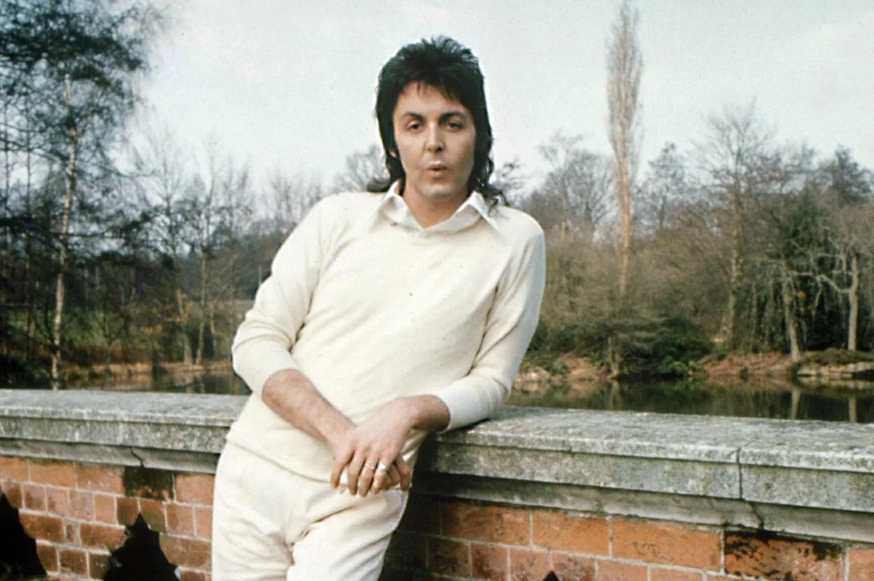 Buku Tentang Perjalanan Karir Paul McCartney Pasca The Beatles Bakal Terbit