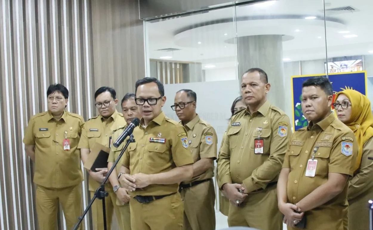 Bupati Indramayu Kena Sanksi 