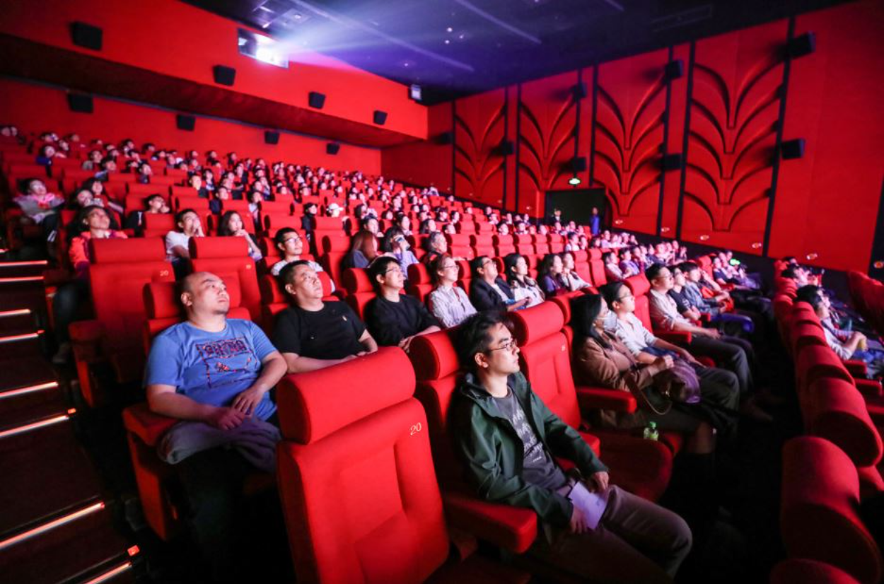 China Pertimbangkan Larangan Film Hollywood sebagai Balasan Tarif Dagang AS