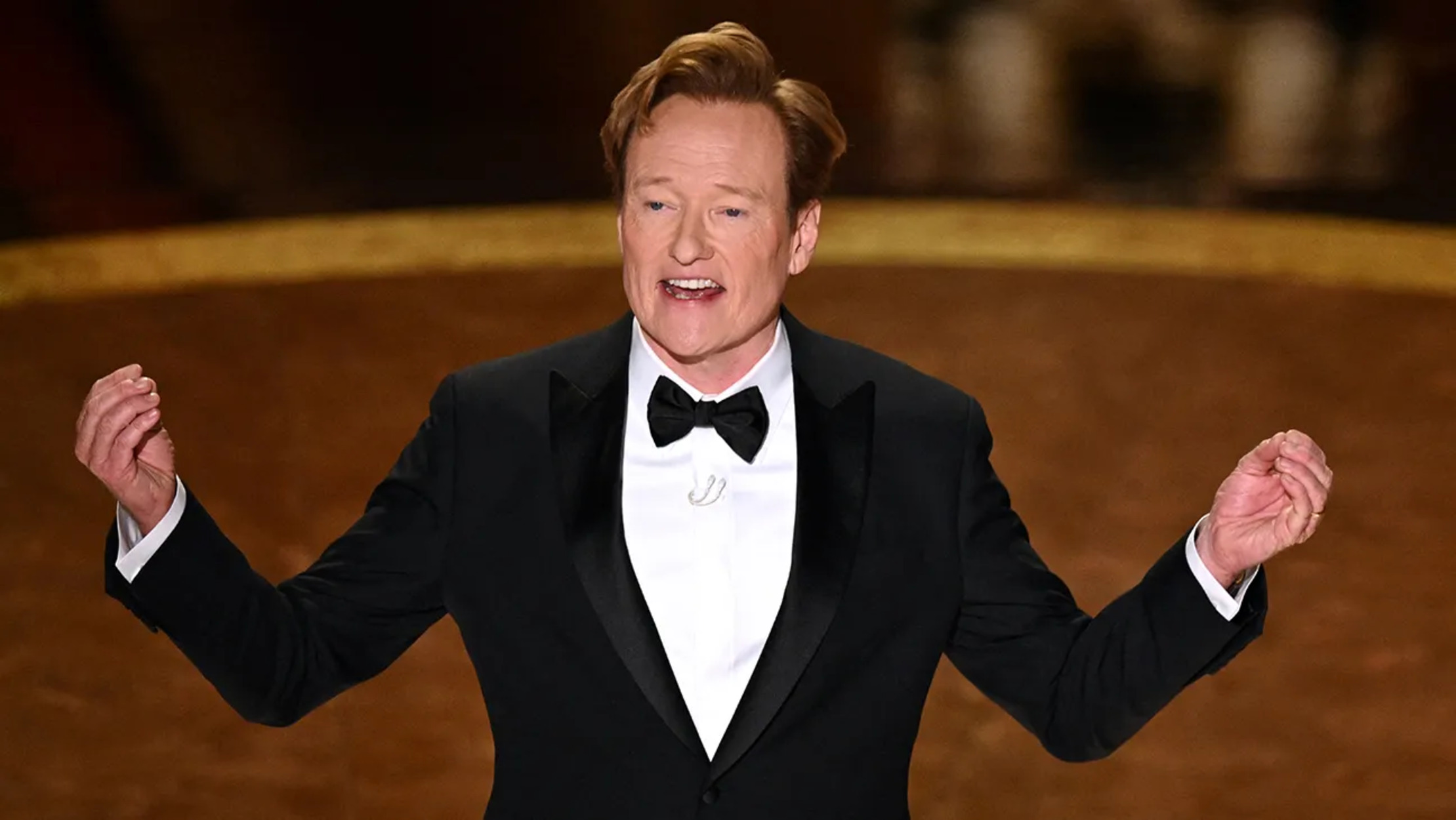 Conan O’Brien Ungkap Kisah di Balik Aksi Kocaknya dengan Adam Sandler di Oscars 2025