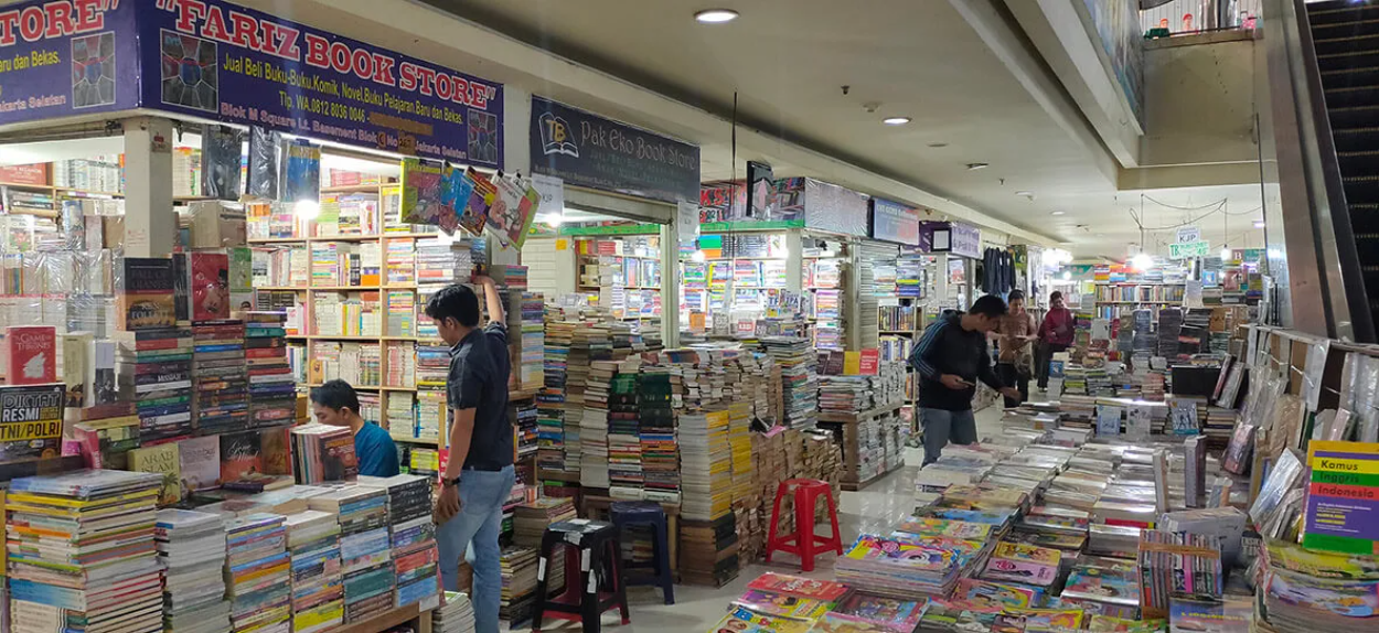 Dari Blok M hingga Kwitang, Ini 5 Rekomendasi Tempat Berburu Buku Bekas