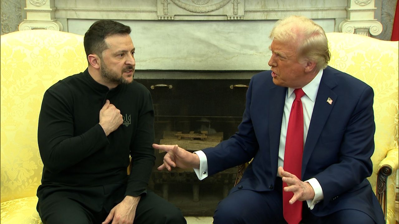 Diusir Trump dari Gedung Putih, Zelensky Dipeluk Keir Starmer di Downing Street