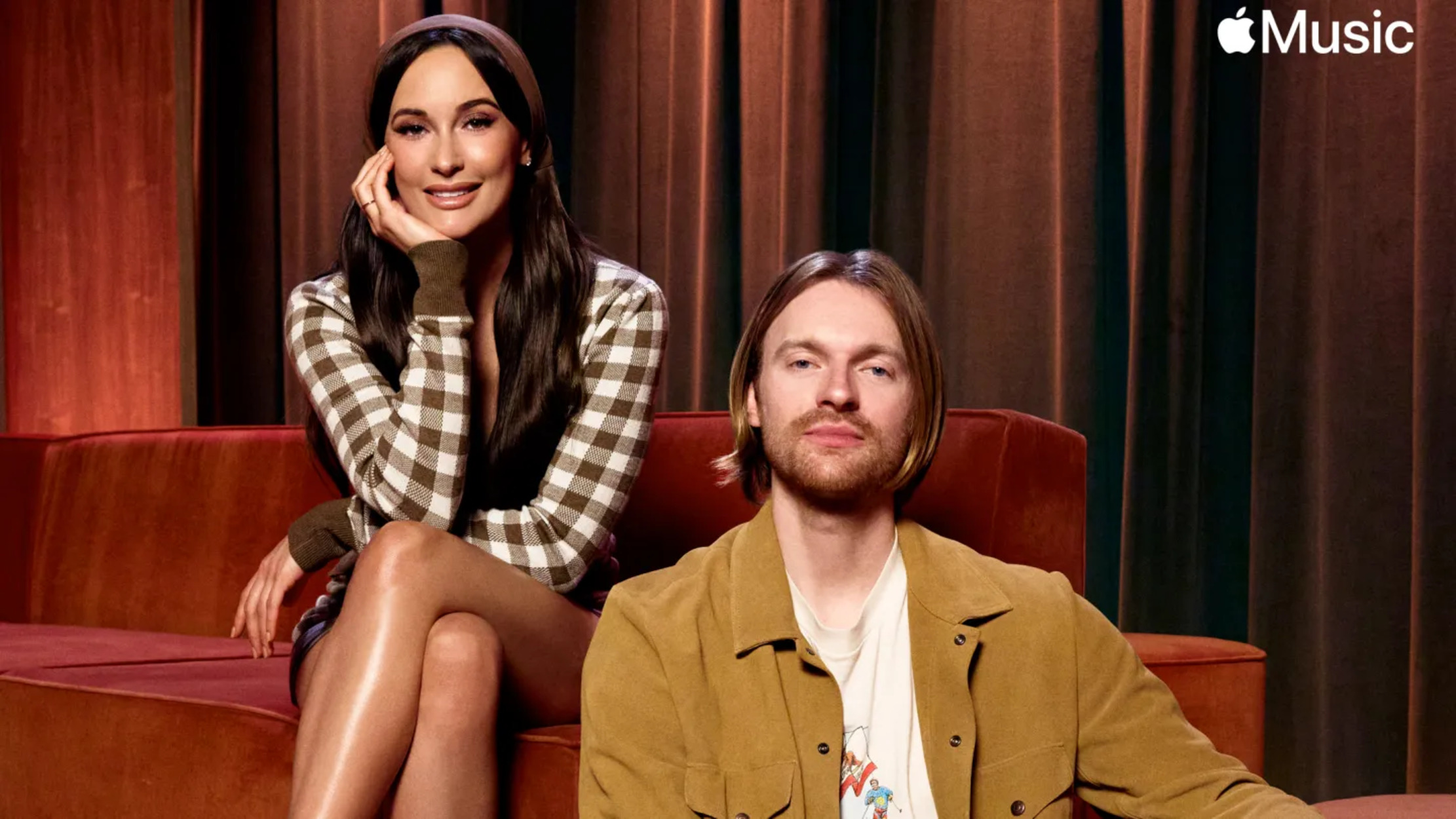 Finneas Berduet dengan Kacey Musgraves di Versi Akustik 