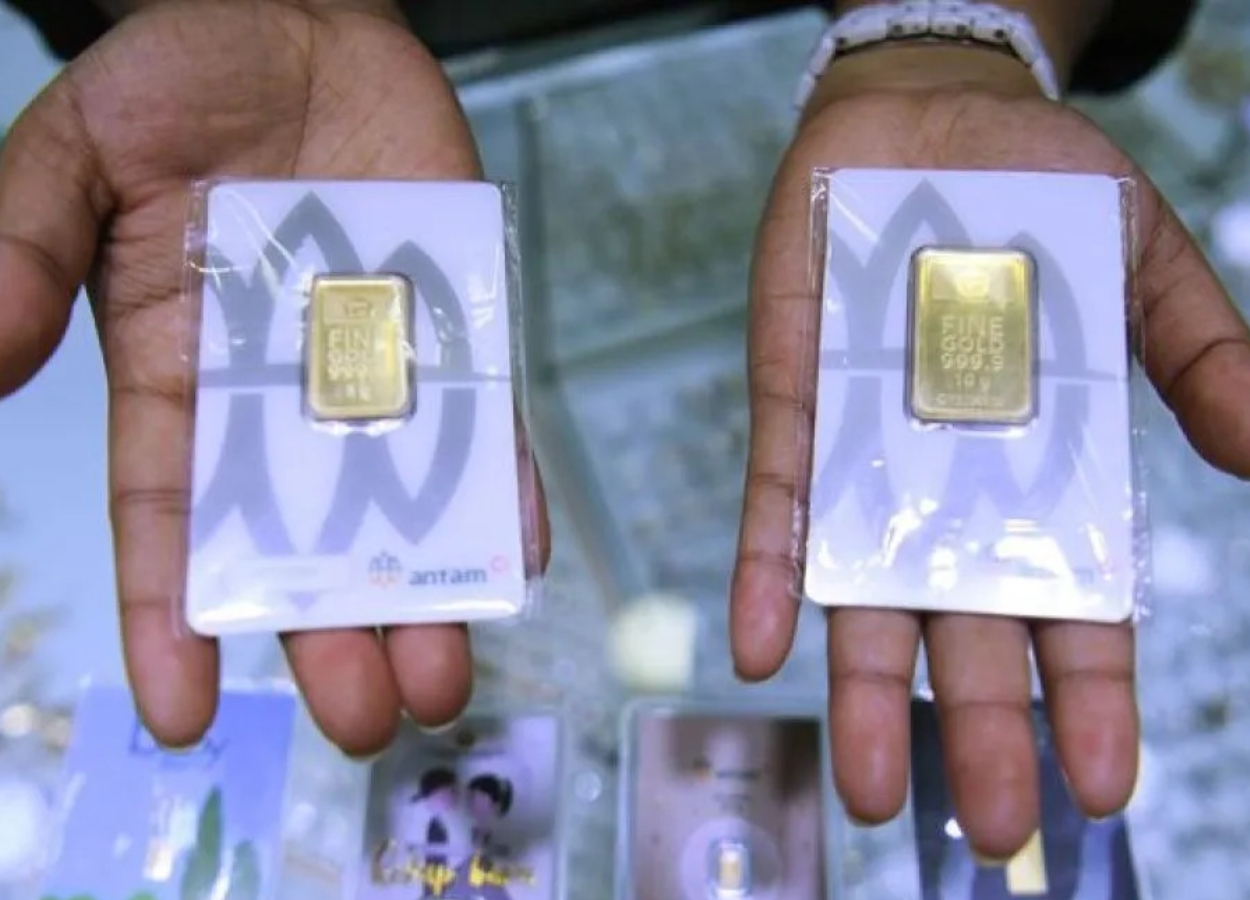 Harga Emas Hari Ini Meledak! Naik Gila-Gilaan, Tembus Rp1,8 Juta per Gram!