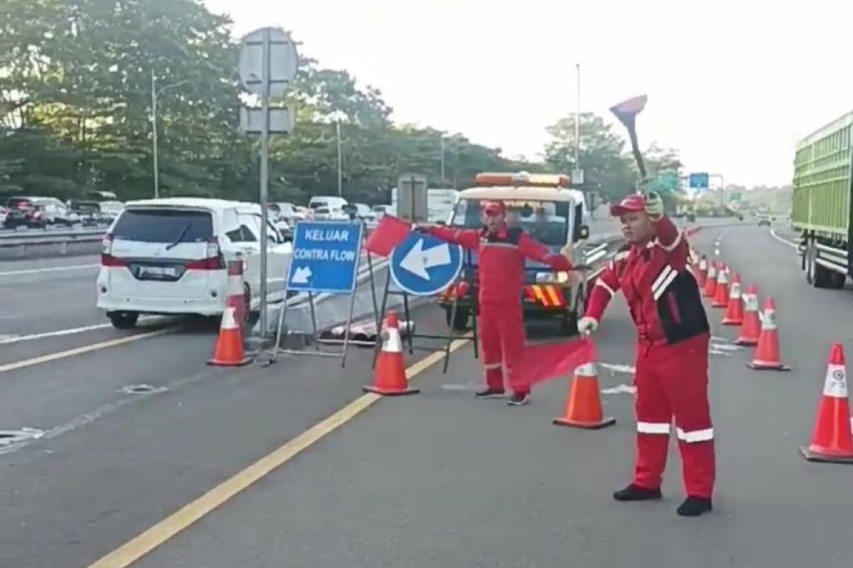 Info Lalu Lintas H+5 Lebaran 2025: Jasa Marga Terapkan Contraflow di Tol Jagorawi, Ini Alasannya!